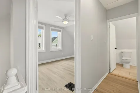 1236 Cannon Street E Hamilton ON L8H 1V1