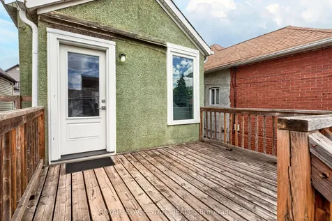 1236 Cannon Street E Hamilton ON L8H 1V1