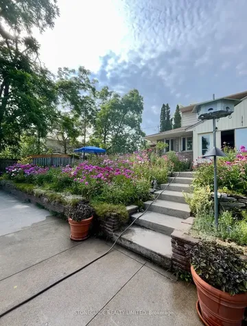 1 Cindy Street Peterborough ON K9J 6M5