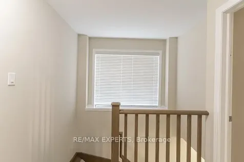 36 Pelican Lane Hamilton ON L8K 0A4