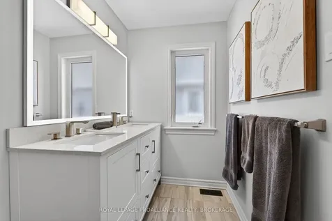 492 Cheryl Place Kingston ON K7K 0B2