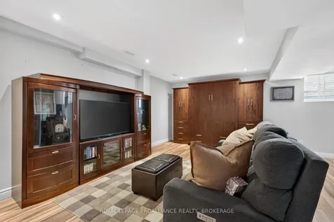 492 Cheryl Place Kingston ON K7K 0B2