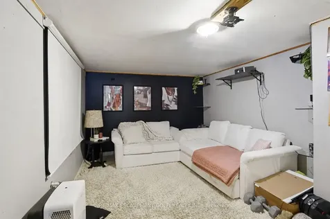 42 Sunnylea Drive St. Catharines ON L2M 5Z8
