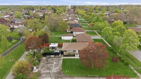 42 Sunnylea Drive St. Catharines ON L2M 5Z8