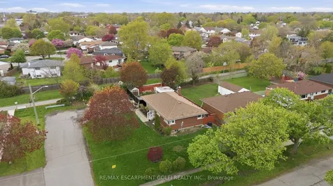 42 Sunnylea Drive St. Catharines ON L2M 5Z8