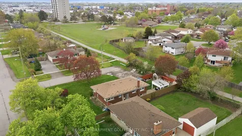 42 Sunnylea Drive St. Catharines ON L2M 5Z8
