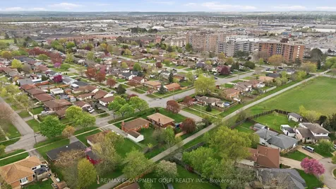 42 Sunnylea Drive St. Catharines ON L2M 5Z8