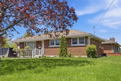 42 Sunnylea Drive St. Catharines ON L2M 5Z8