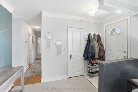 42 Sunnylea Drive St. Catharines ON L2M 5Z8
