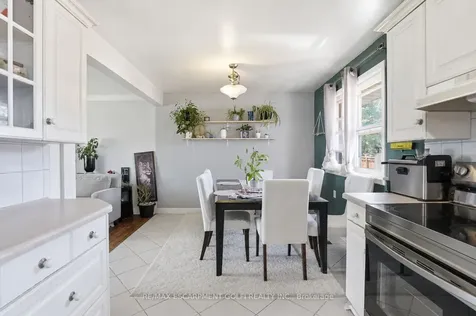 42 Sunnylea Drive St. Catharines ON L2M 5Z8