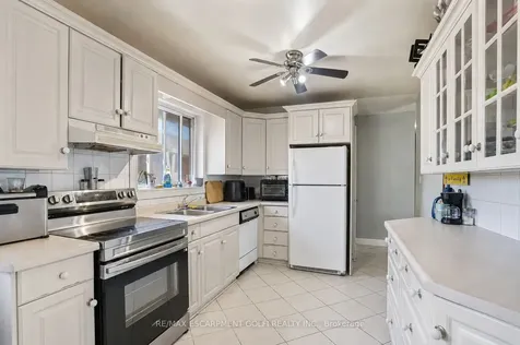 42 Sunnylea Drive St. Catharines ON L2M 5Z8