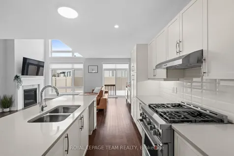 539 Honeylocust Avenue Kanata ON K2V 0L8