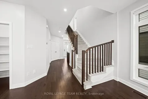539 Honeylocust Avenue Kanata ON K2V 0L8