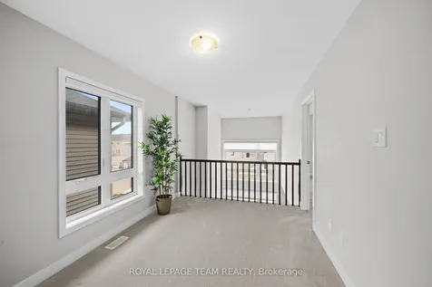 539 Honeylocust Avenue Kanata ON K2V 0L8
