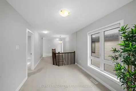 539 Honeylocust Avenue Kanata ON K2V 0L8
