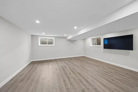 539 Honeylocust Avenue Kanata ON K2V 0L8