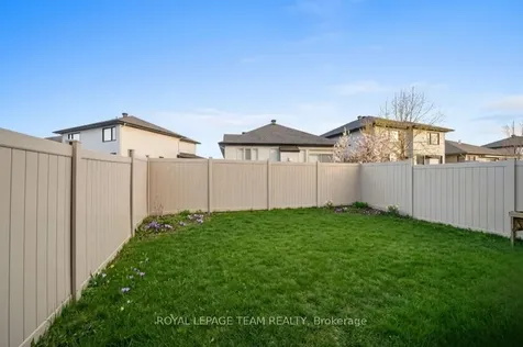 539 Honeylocust Avenue Kanata ON K2V 0L8