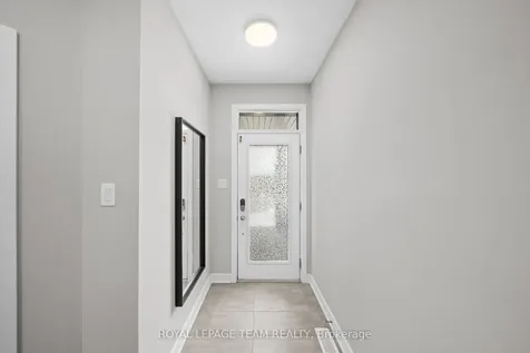 539 Honeylocust Avenue Kanata ON K2V 0L8