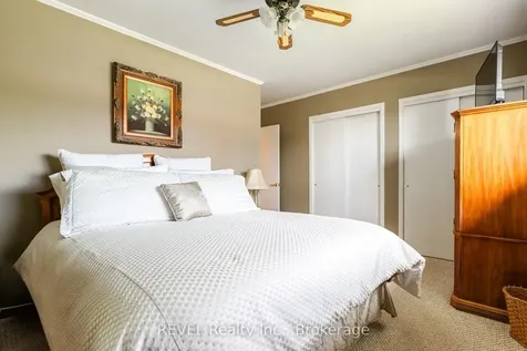 6 Harcove Street St. Catharines ON L2N 1W8