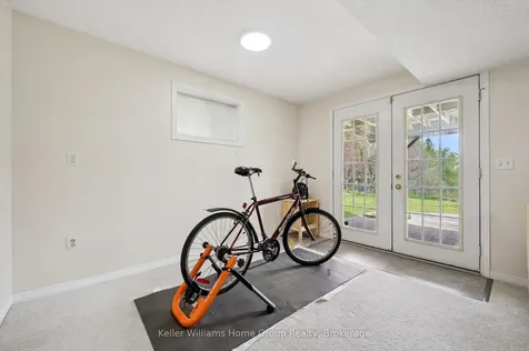 18 Silversmith Court Guelph ON N1G 5C1