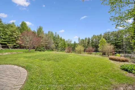 18 Silversmith Court Guelph ON N1G 5C1
