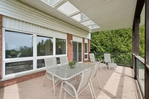 18 Silversmith Court Guelph ON N1G 5C1