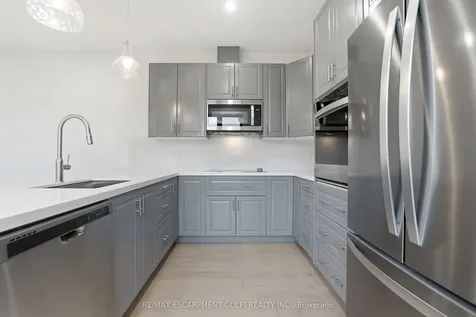 13791 Montrose Road Niagara Falls ON L3B 5N7