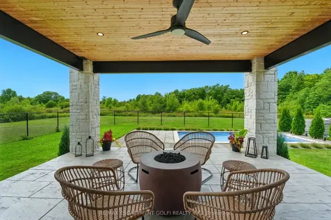 13791 Montrose Road Niagara Falls ON L3B 5N7