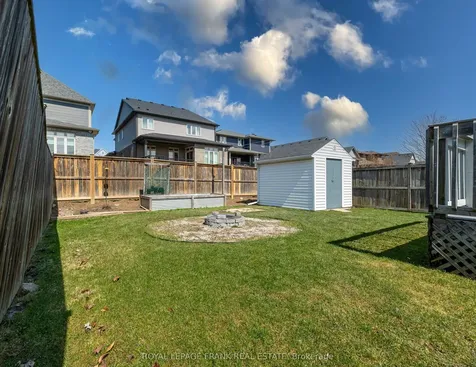 375 St Lawrence Drive Welland ON L3C 7H7