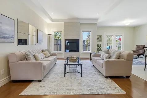 35 Maplehurst Crescent Prince Edward County ON K0K 3L0