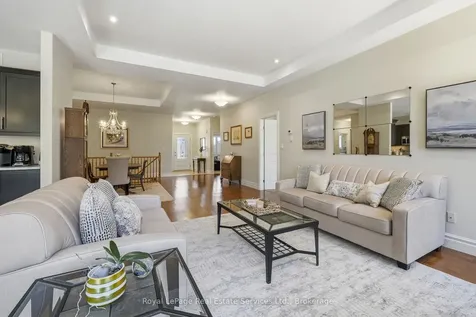 35 Maplehurst Crescent Prince Edward County ON K0K 3L0