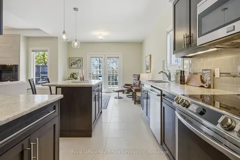 35 Maplehurst Crescent Prince Edward County ON K0K 3L0