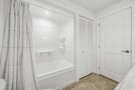 35 Maplehurst Crescent Prince Edward County ON K0K 3L0