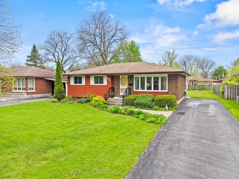 8751 Banting Avenue Niagara Falls ON L2G 6Z7