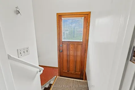 8751 Banting Avenue Niagara Falls ON L2G 6Z7