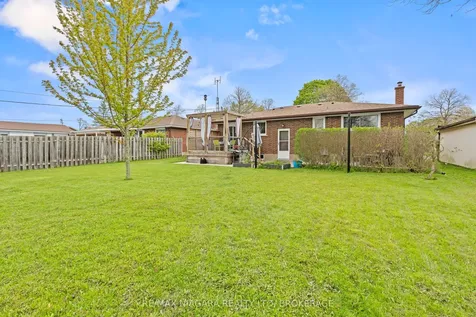 8751 Banting Avenue Niagara Falls ON L2G 6Z7