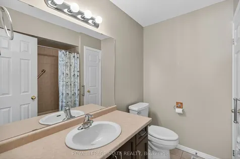 9 Manitoulin Trail Hamilton ON L9B 2X8