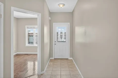 9 Manitoulin Trail Hamilton ON L9B 2X8
