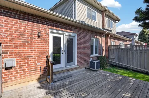 9 Manitoulin Trail Hamilton ON L9B 2X8
