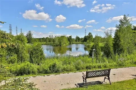 9 Manitoulin Trail Hamilton ON L9B 2X8