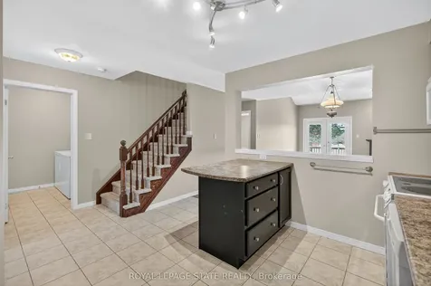 9 Manitoulin Trail Hamilton ON L9B 2X8
