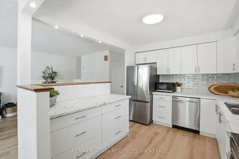 129 Elma Street St. Catharines ON L2N 6A1