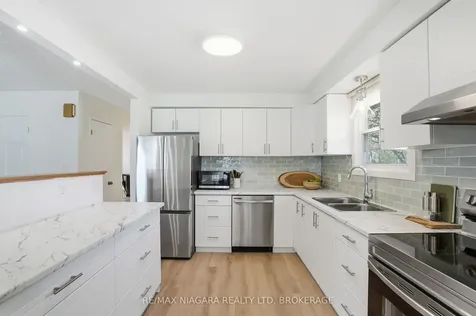 129 Elma Street St. Catharines ON L2N 6A1