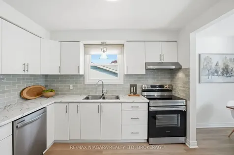129 Elma Street St. Catharines ON L2N 6A1