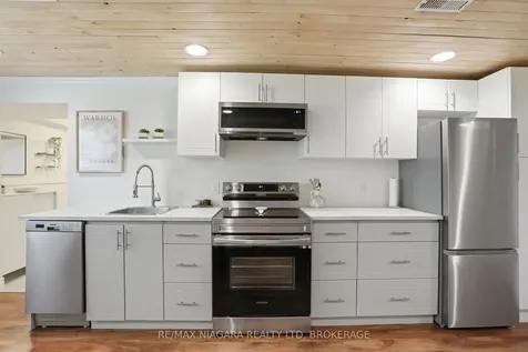 129 Elma Street St. Catharines ON L2N 6A1