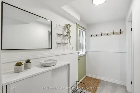 129 Elma Street St. Catharines ON L2N 6A1