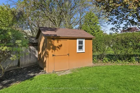 129 Elma Street St. Catharines ON L2N 6A1