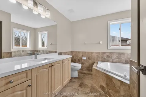 25 Kanvers Way Greater Napanee ON K7R 3X6