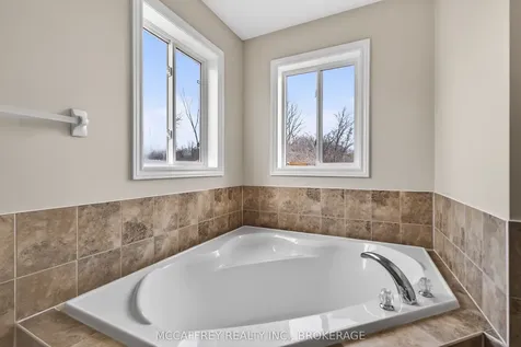 25 Kanvers Way Greater Napanee ON K7R 3X6