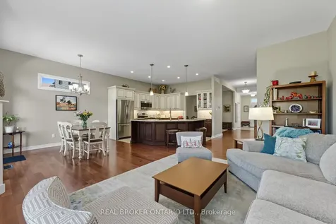 82 Axel Crescent Kanata ON K2V 0K4